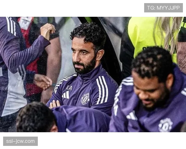 约克：阿莫林应避免打击谢什科自信 他的努力为球队贡献巨大